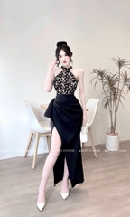 Đầm cổ yếm ren phối lụa ôm body - Đen