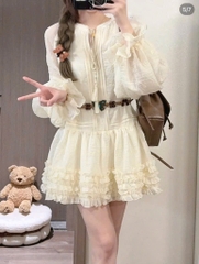 Đầm nude cổ cao V lai bèo kèm belt bướm