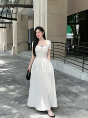 Đầm maxi cổ vuông trắng nơ đen