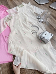Set áo dài tơ thêu hoa hồng quần suông