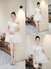 Đầm ren lệch vai đính hoa
