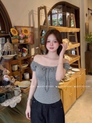 Áo thun cổ u chun chấm bi
