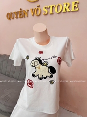 Áo thun ngựa thêu