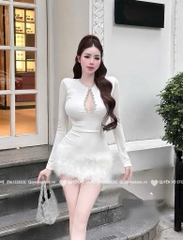 Đầm ôm body lông vũ vòng đá ngực - Trắng