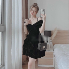 Đầm nhung 2 dây rớt vai