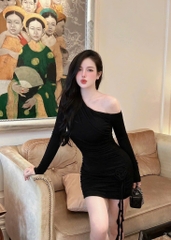 Đầm ôm body nhún eo tua rua - Đỏ