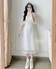 Đầm trắng voan cổ tàu