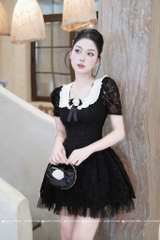 Đầm ren cổ vuông tag hoa - Đen