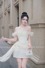 Đầm trễ vai hoa lụa chéo - Kem