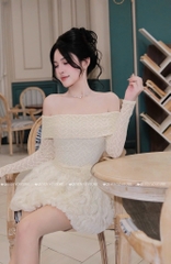 Đầm ren trễ vai tay dài - Kem