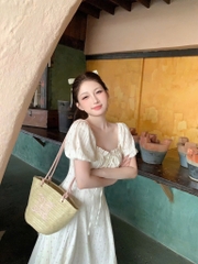 Đầm hoa nhí nơ ngực tay bồng