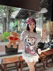 Áo Thun chó kẻ đeo nơ