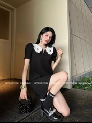 Đầm suông cổ bèo trắng đính hoa - M