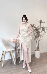 Đầm cổ yếm ren phối lụa ôm body - Kem