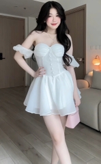 Đầm trắng cúp ngực có mút nút bọc