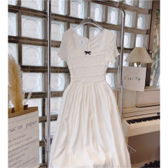 Đầm maxi cổ vuông trắng nơ đen