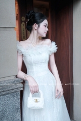Đầm ren lưới hoa trễ vai