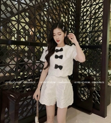 Set trắng đen quần đùi nơ ngực - M