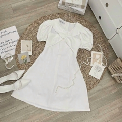 Đầm cổ yếm xoắn ngực