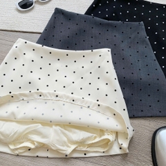 Chân váy chấm bi dáng A - Kem