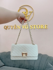 Túi CnK khuy gập - Trắng - Size 22