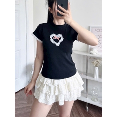 Set áo thun tim chân váy tầng kem