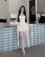 Đầm ren đính hoa tua