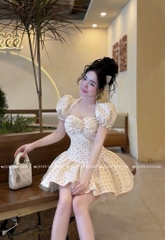 Đầm cổ vuông chấm bi - Kem