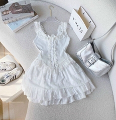 Set áo trắng viền ren sát nách chân váy tầng