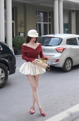 Set áo đỏ đắp chéo chân váy bí kem