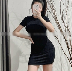 Đầm body len dệt