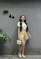 Set áo trắng ren hoa quần gấm