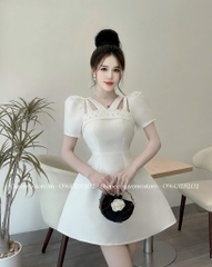Đầm cổ V cách điệu