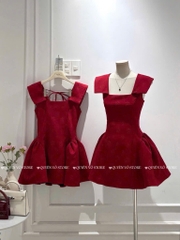 Đầm đỏ xòe tay tiên