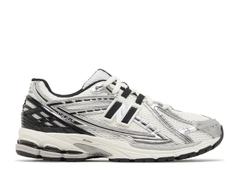 1906R 'Silver Metallic Black'