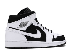 AIR JORDAN 1 RETRO MID 'TUXEDO'