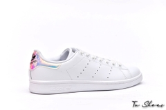 Stan Smith Hologram