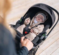 Thule Spring car seat adapter - Bộ chuyển đổi ghế ngồi ô tô Thule Spring (chuẩn Maxi‑Cosi®)”