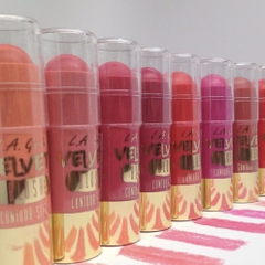 Má hồng dạng thỏi LA GIRL Velvet Contour Stick Blush