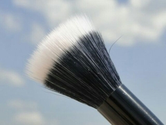 Cọ đánh kem nền ELF Stipple Brush