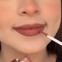 Son kem Beauty Creations Velvet Stay Lip Paint Bundle