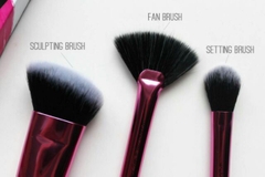 Cọ đánh nền và tạo khối Real Techniques Sculpting brush