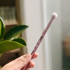 Cọ mắt Wet n Wild Fluffy Blending Brush Proline