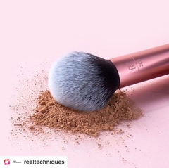 Cọ má hồng Real Techniques Blush Brush