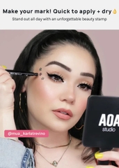 Kẻ mắt nước hai đầu có hình họa tiết AOA Beauty Face Stamp and Eyeliner