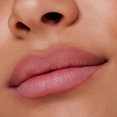 Chì kẻ viền môi Essence Lip liner 8H Matte Comfort Lipliner dạng vặn