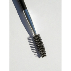 Cọ chải chân mày E119 AOA