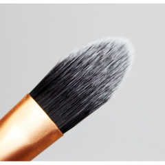 Cọ nền Real Techniques Foundation Brush