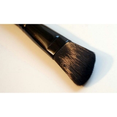 Cọ xéo tán kem nền ELF foundation Brush - 100k