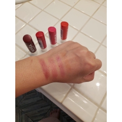 Son dưỡng môi có màu Nivea Fruit Lip Balm